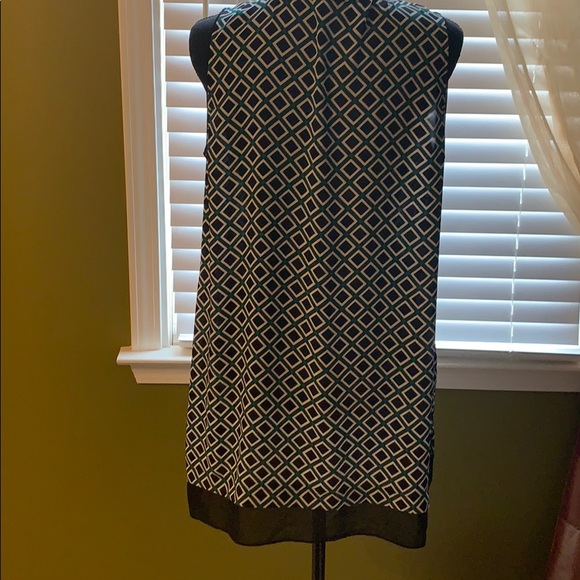 🏖️ White House Black Market Sleeveless Blouse, Sz M - Picture 3 of 4